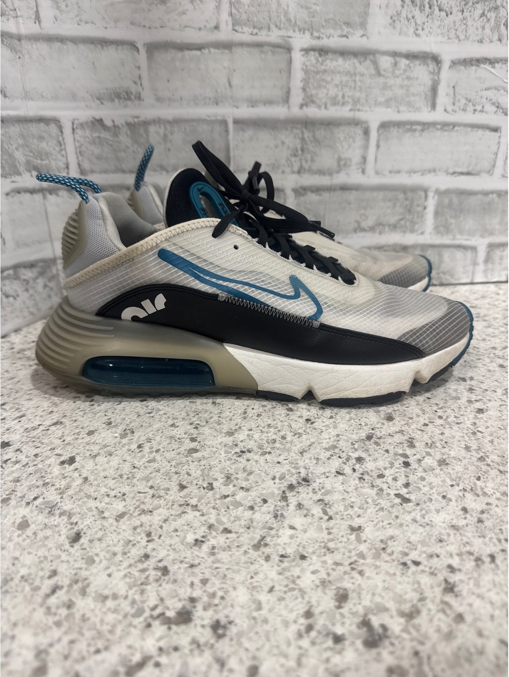 Nike Air Max 2090 White Green Abyss Sneakers, Size 9.5